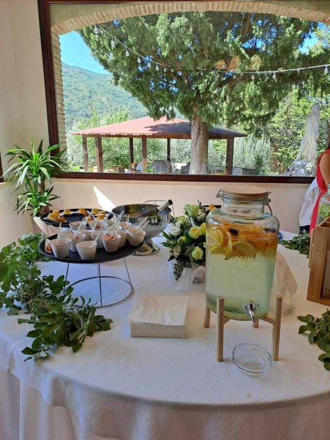 Hotel Lo Smeraldo Roccavivara Екстер'єр фото